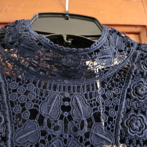 Doen Eyelet Blouse/Top in Navy Blue - Picture 4 of 12
